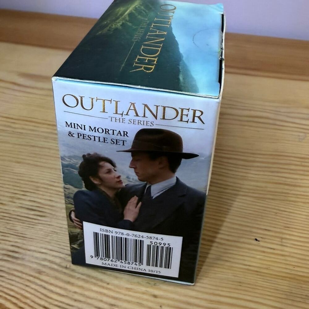 Outlander The Series Mini Mortar & Pestle Set Ceramic Collectible Gift Boxed - Picture 7 of 9